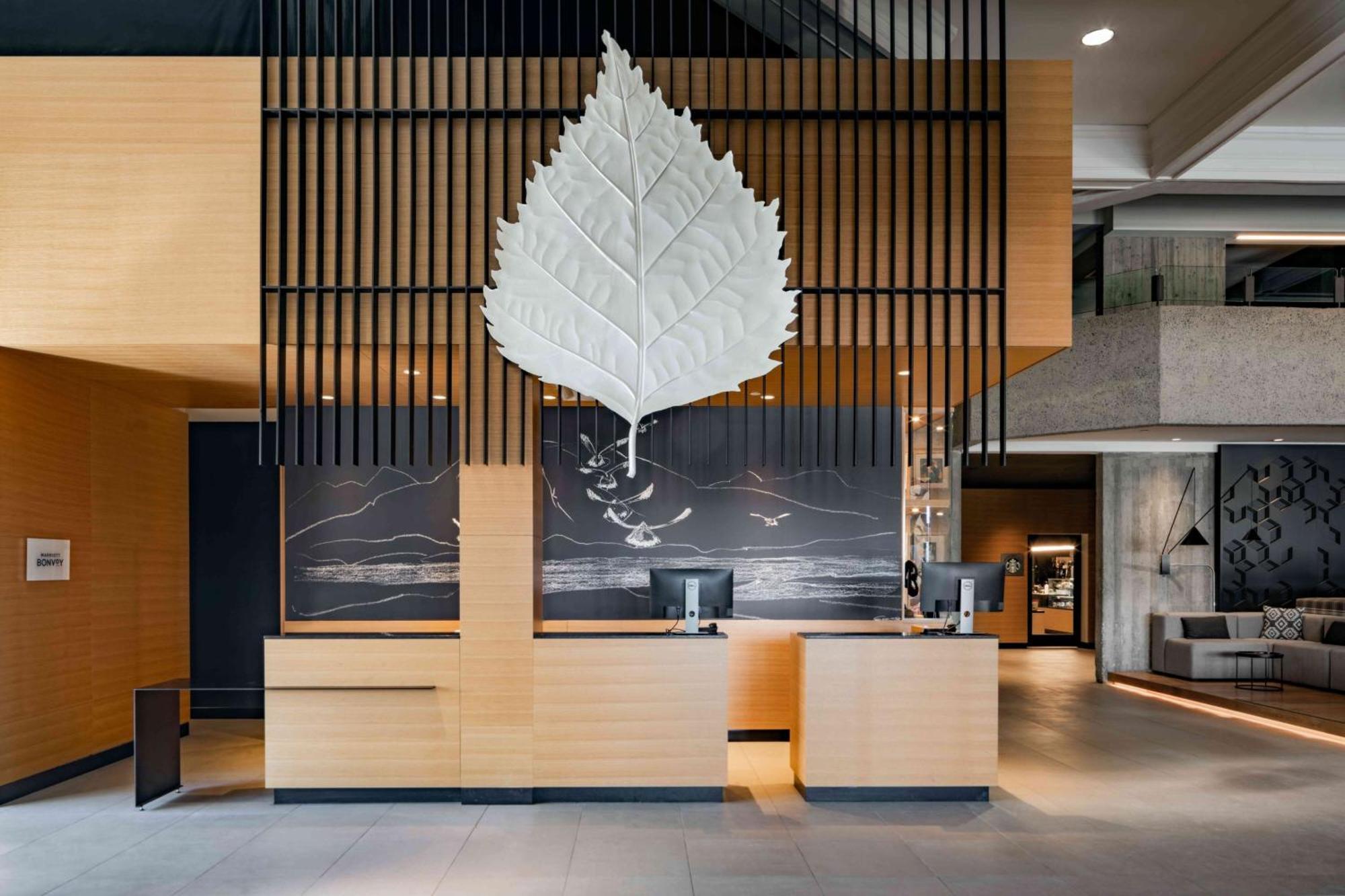 Delta Hotels By Marriott Mont Sainte-Anne, Resort & Convention Center Бопре Экстерьер фото