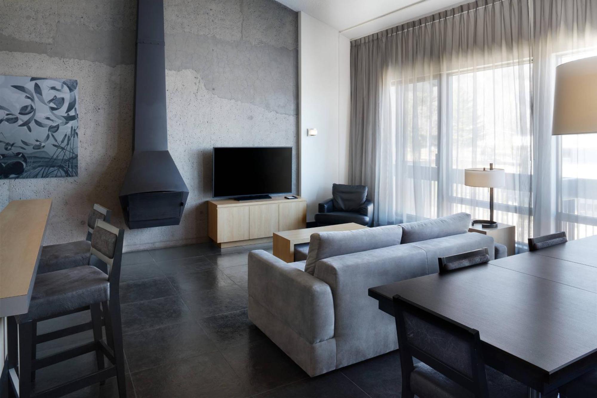Delta Hotels By Marriott Mont Sainte-Anne, Resort & Convention Center Бопре Экстерьер фото